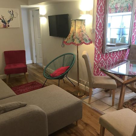 באת' 2 Bed, Ground Floor Bijou Georgian City Apartment מראה חיצוני תמונה