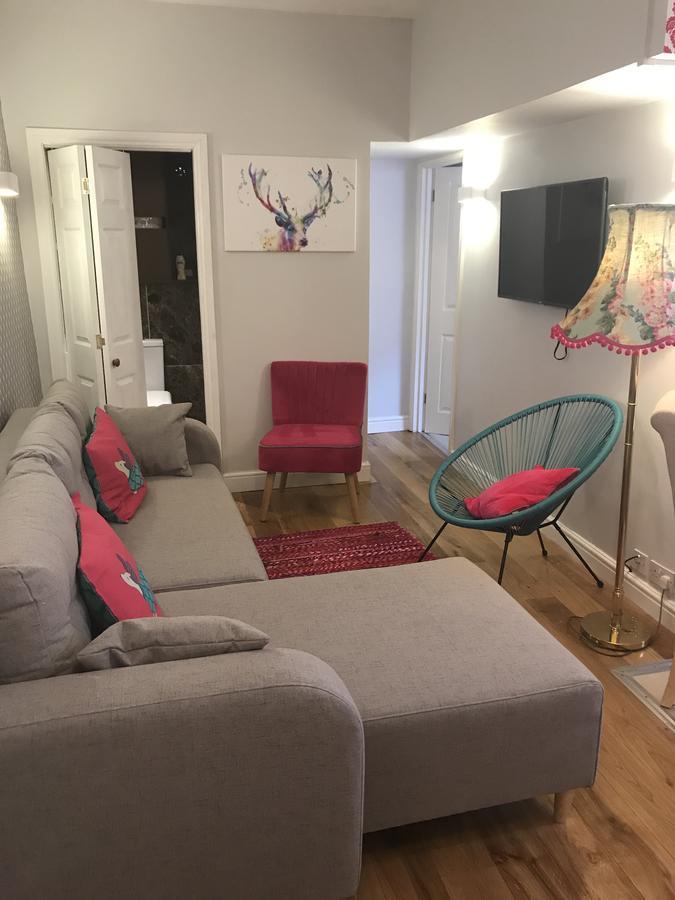 באת' 2 Bed, Ground Floor Bijou Georgian City Apartment מראה חיצוני תמונה